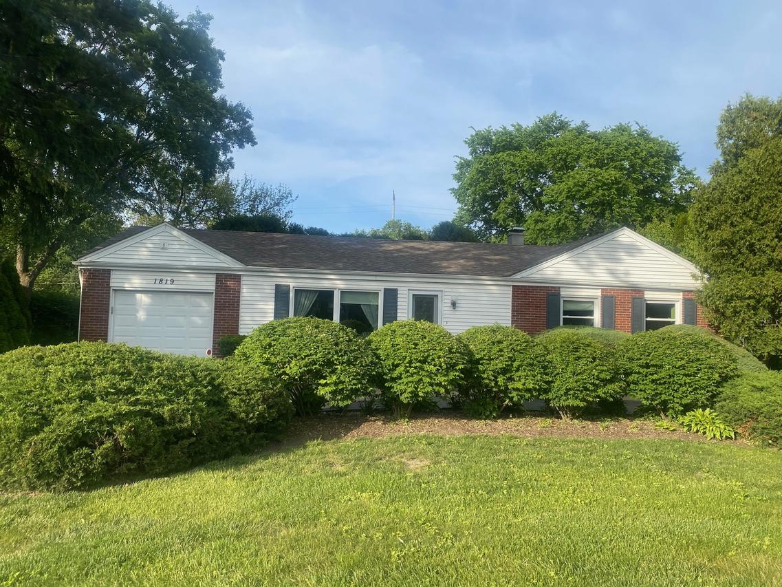 1819 Happ Rd., Northbrook, IL 60062