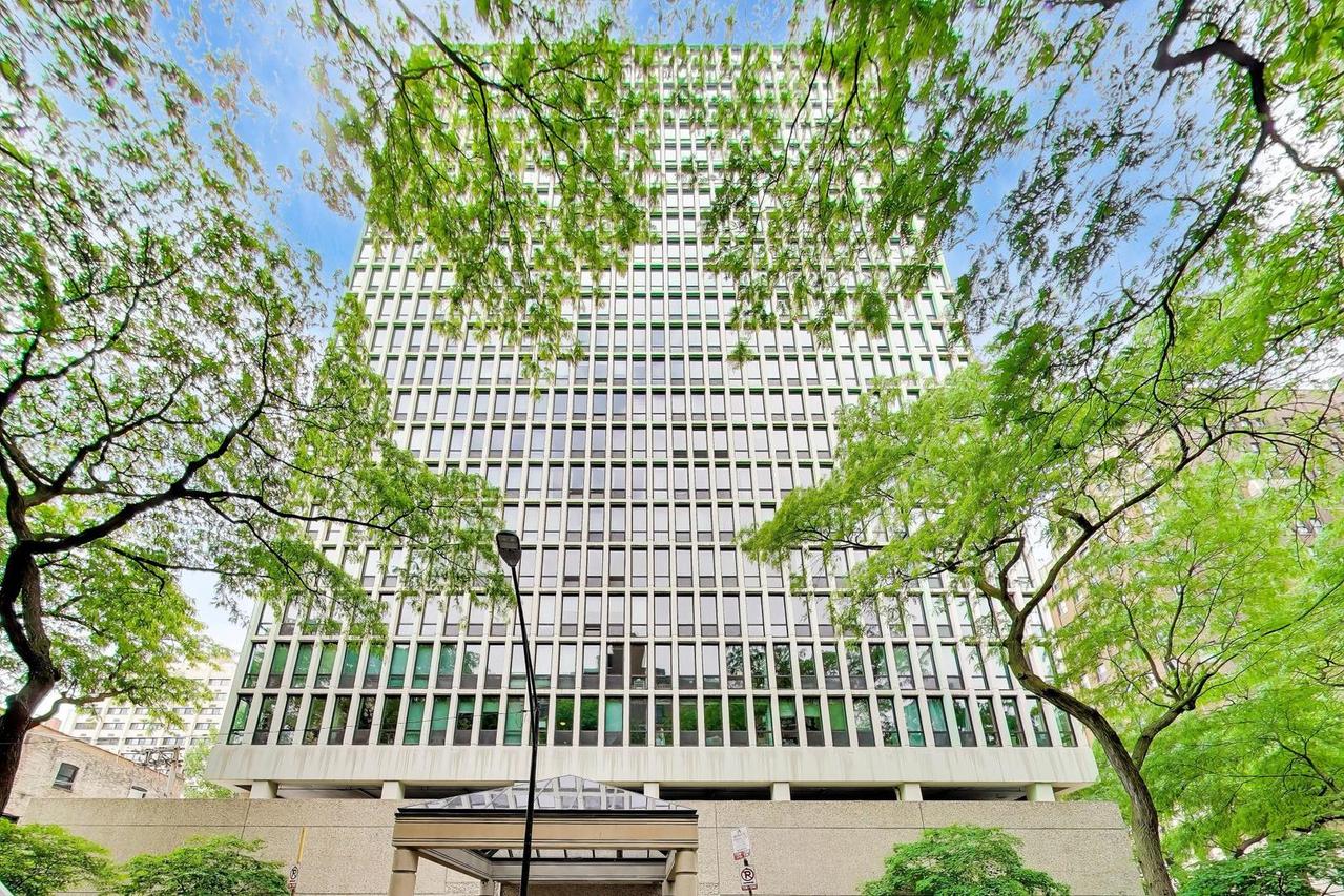1 E Scott St. #1609, Chicago, IL 60610
