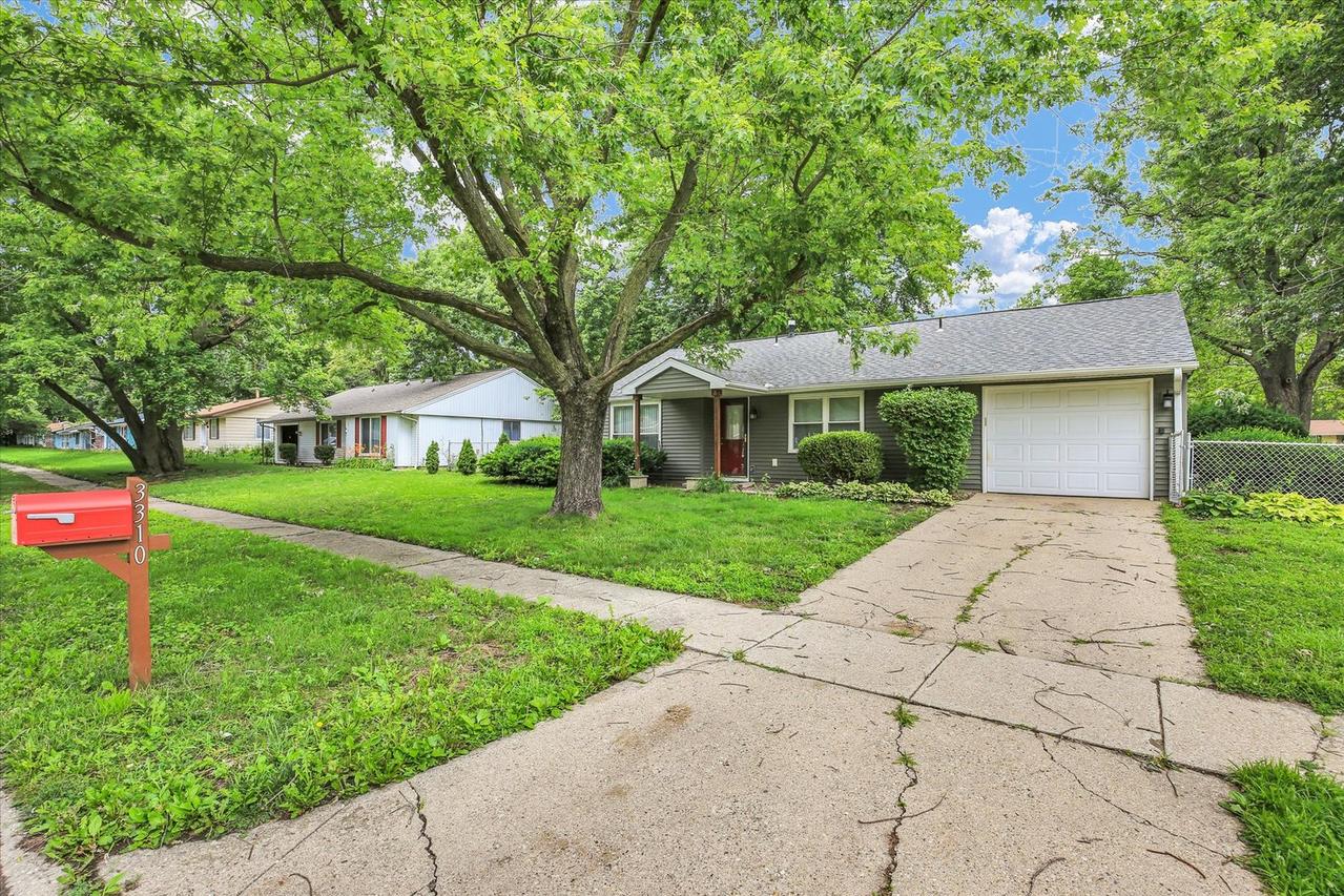 3310 York Dr., Champaign, IL 61821