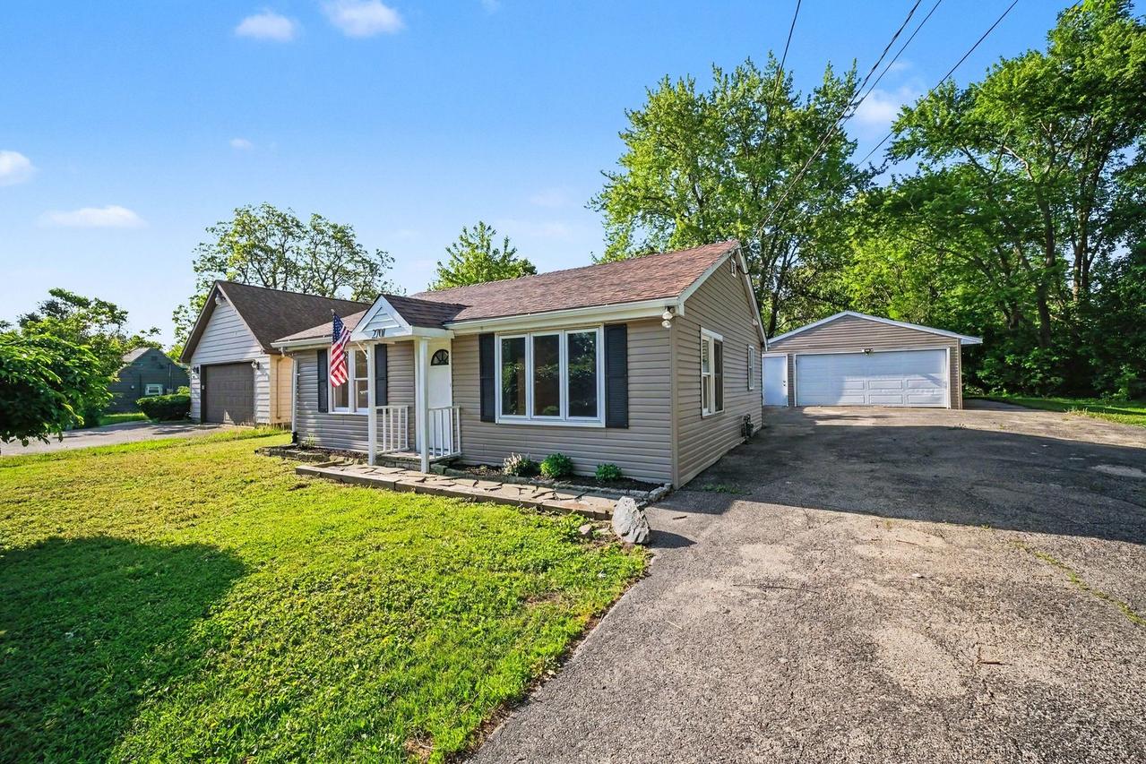 2701 Carmel Blvd., Zion, IL 60099