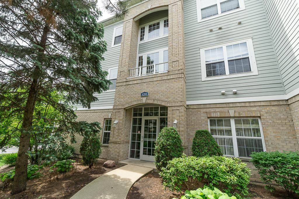 1291 W Lake St. #103, Addison, IL 60101