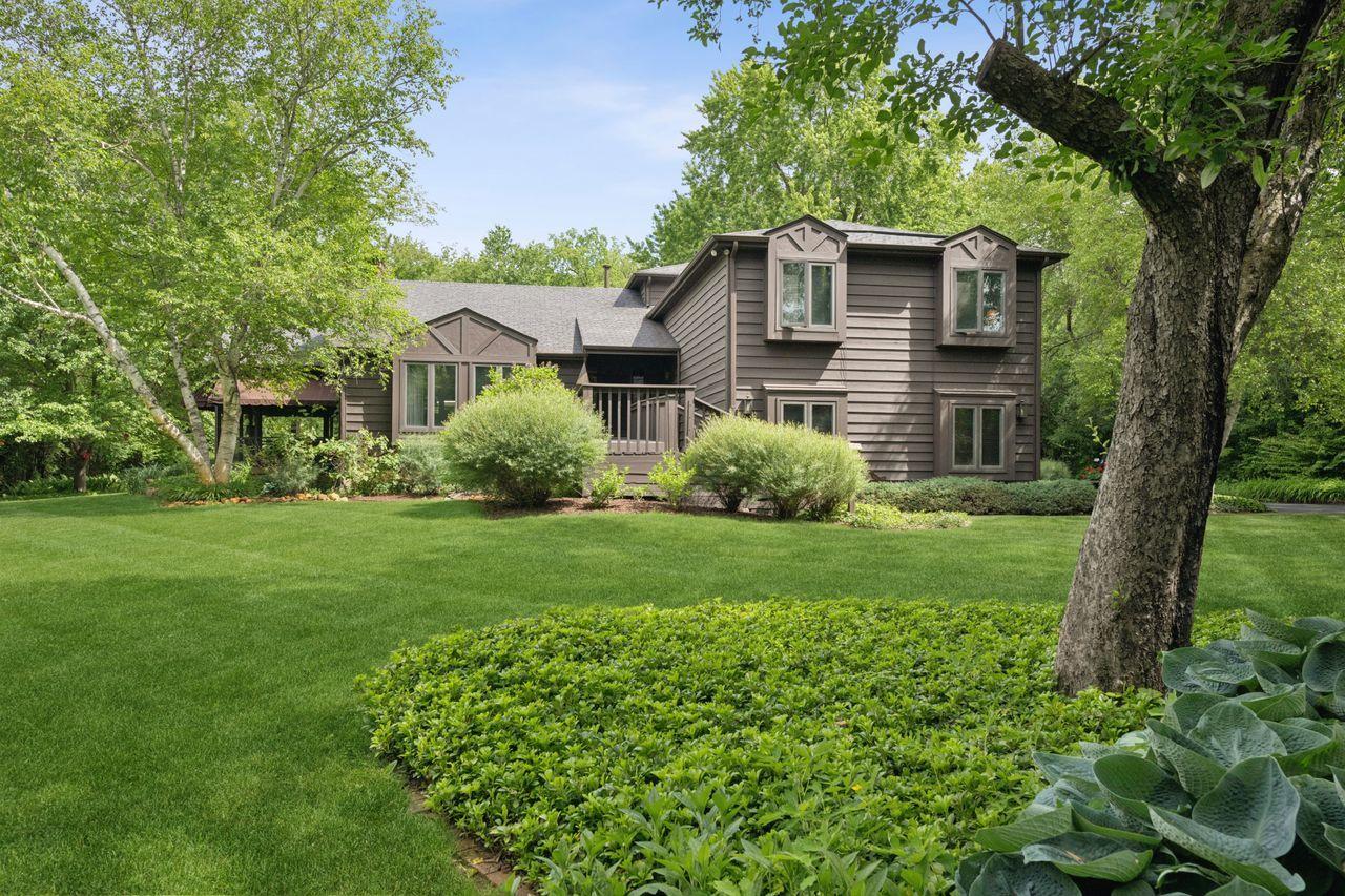25860 W Timberlake Rd., Barrington, IL 60010