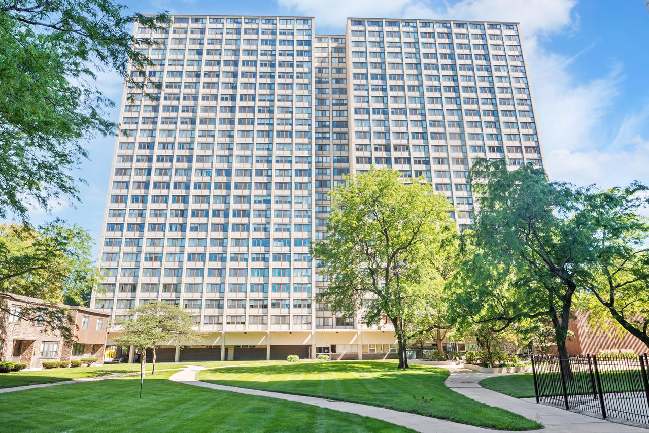 4800 S Lake Park Ave. #2005, Chicago, IL 60615