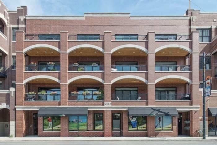 2853 N Halsted St. #201, Chicago, IL 60657