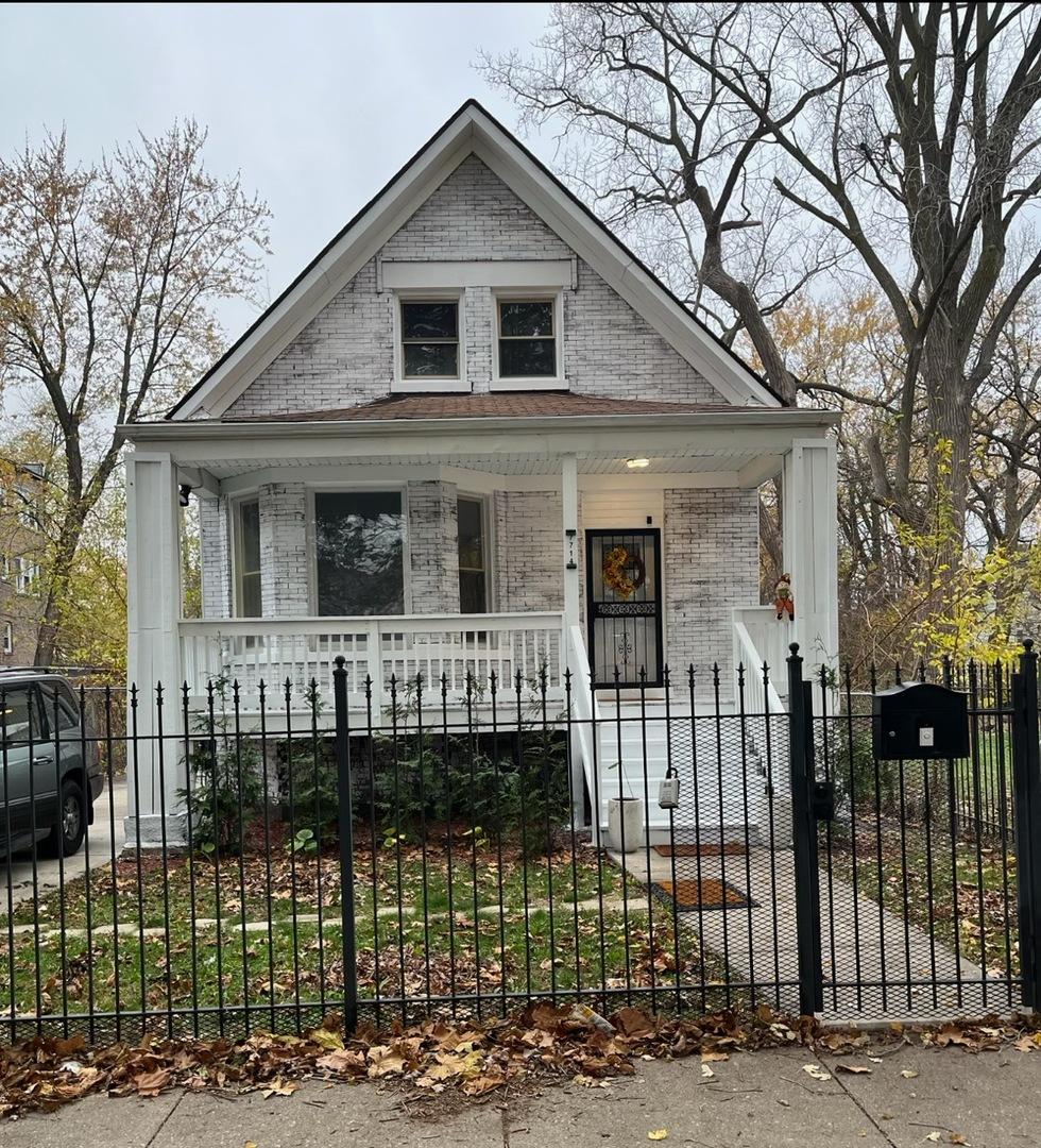 7714 S Marquette Ave., Chicago, IL 60649
