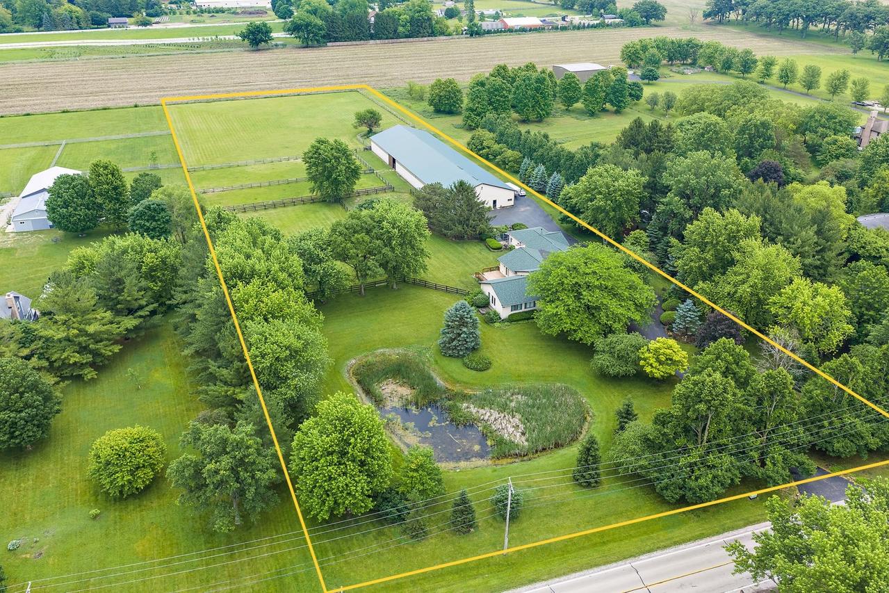 12N185 Muirhead Rd., Elgin, IL 60123