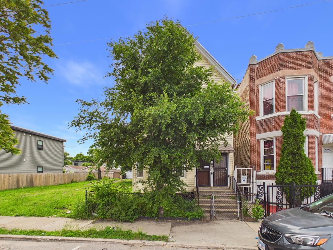 4734 S Racine Ave., Chicago, IL 60609