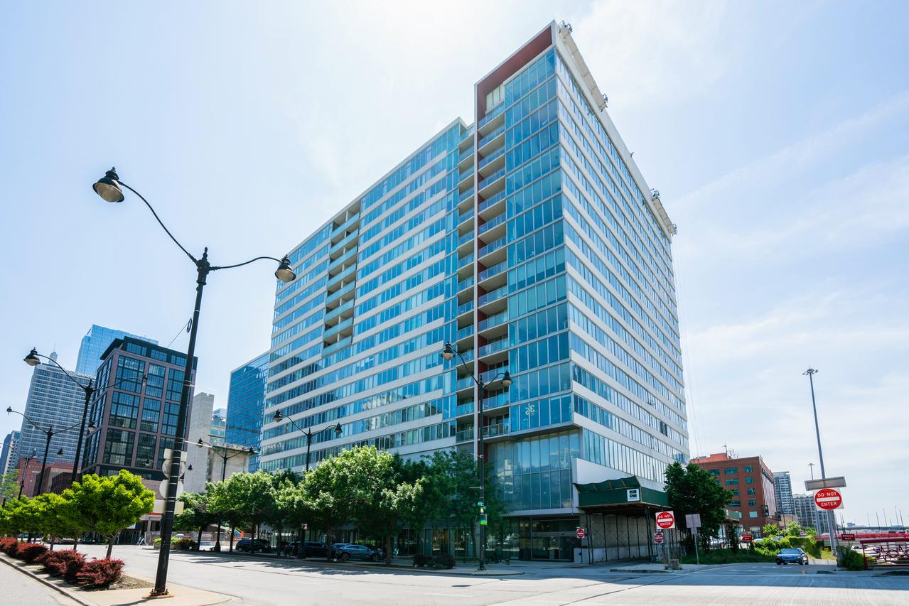 659 W Randolph St. #717, Chicago, IL 60661