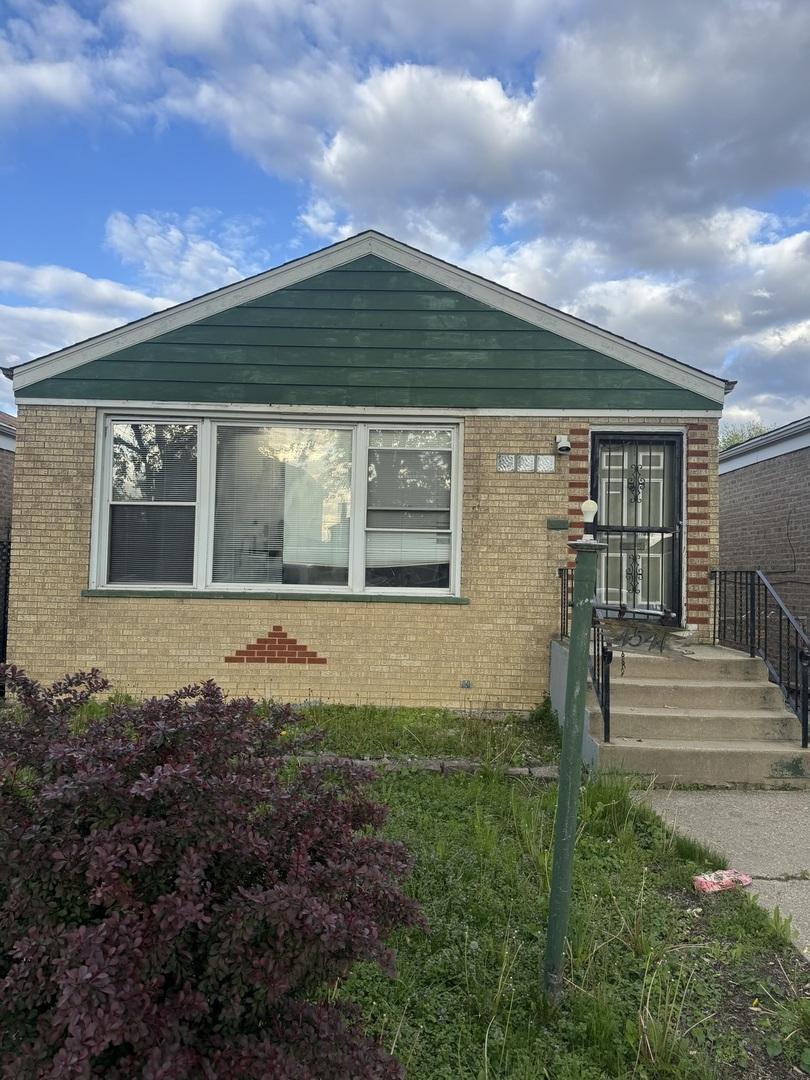 4541 S Leclaire Ave., Chicago, IL 60638