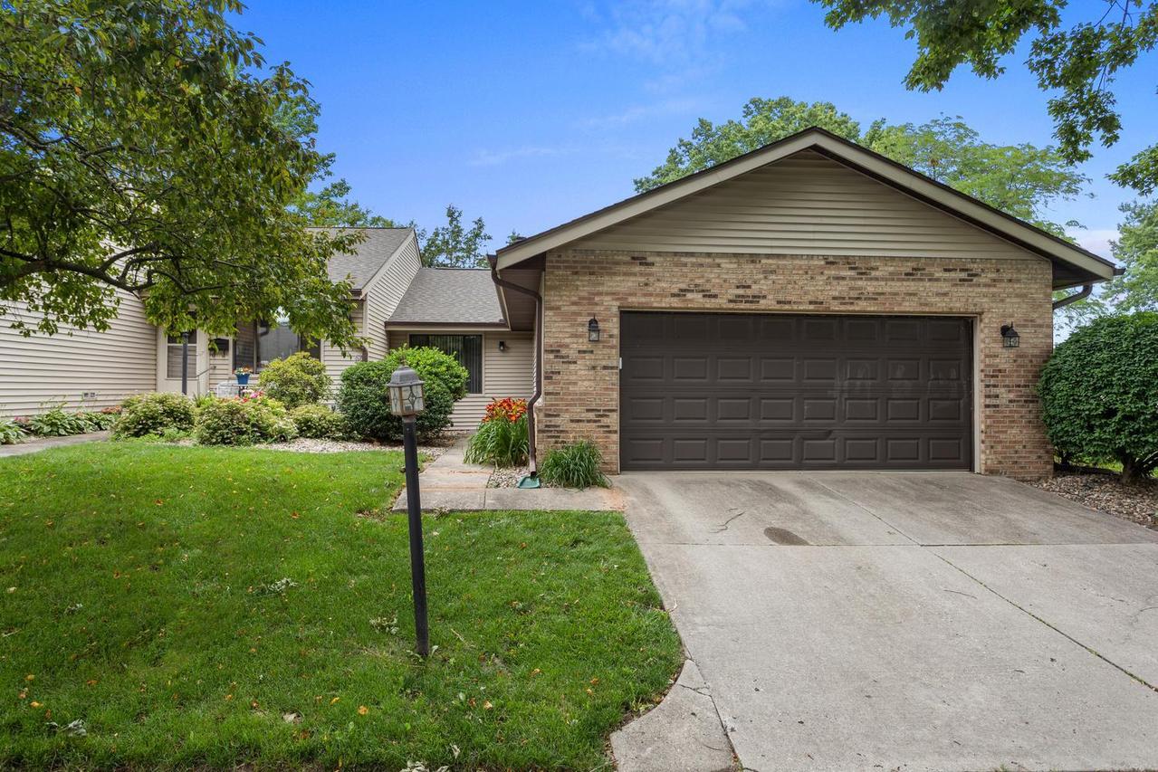 2005 Eagle Ridge Ct. #D, Urbana, IL 61802
