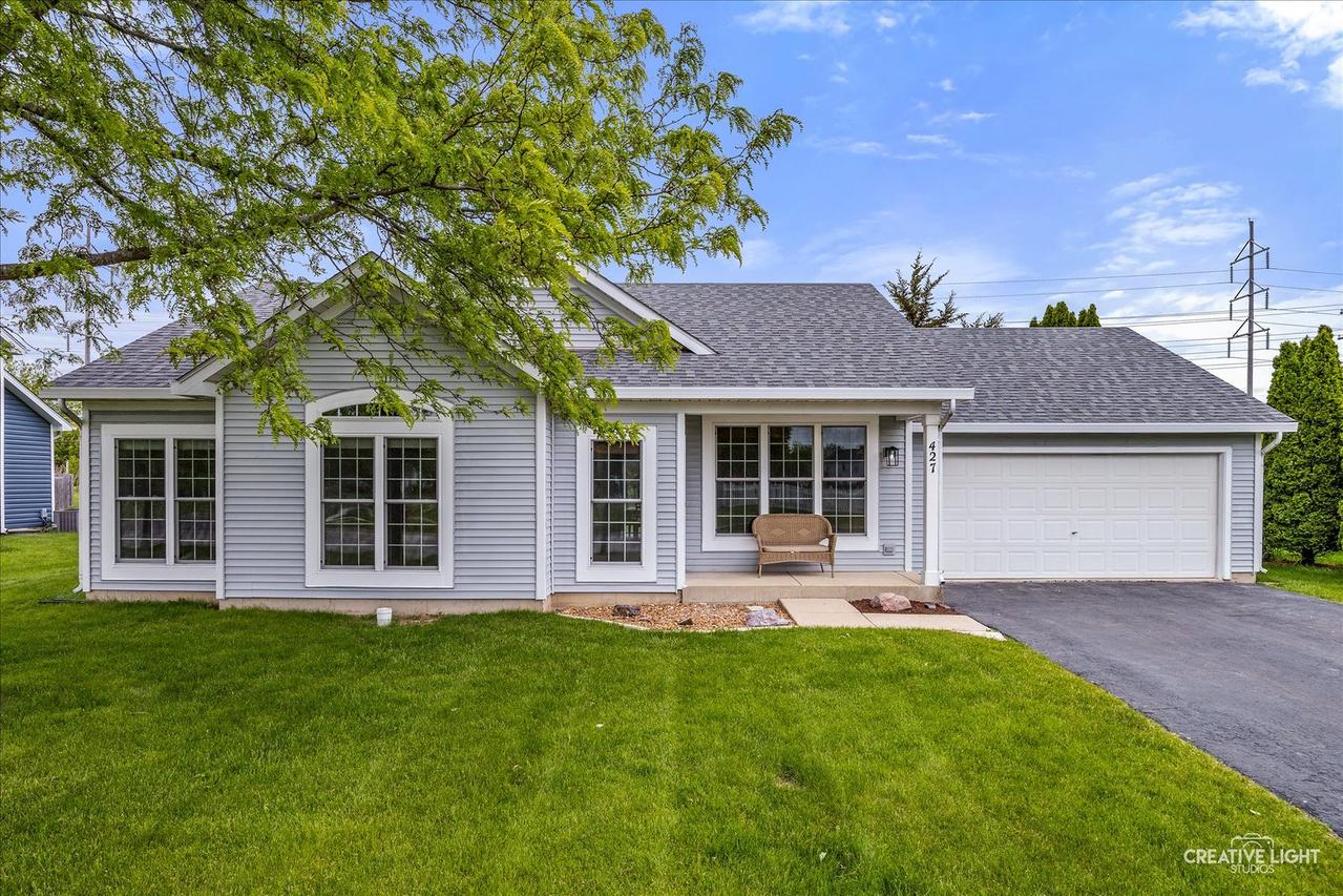 427 Barnaby Dr., Oswego, IL 60543