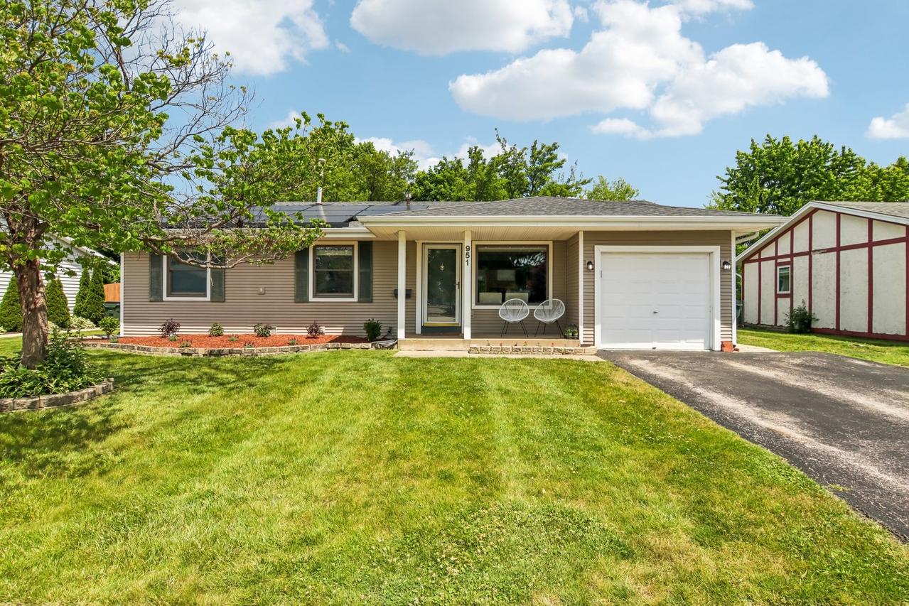 951 Grissom Tr., Elk Grove Village, IL 60007