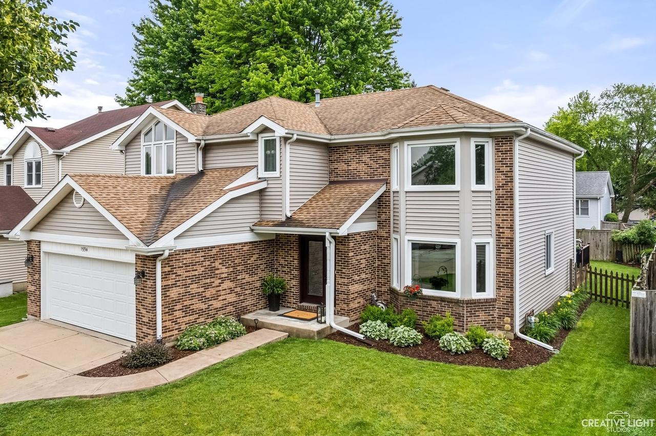 1594 Lois Ann Ln., Naperville, IL 60563