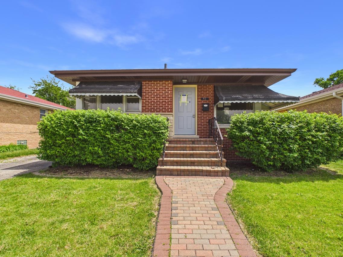51 51st Ave., Bellwood, IL 60104