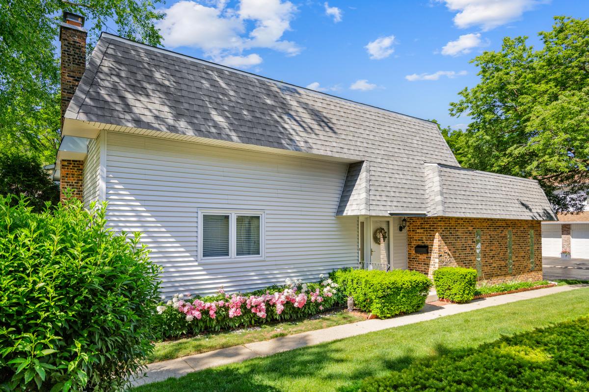 223 Pin Oak Dr., Wilmette, IL 60091