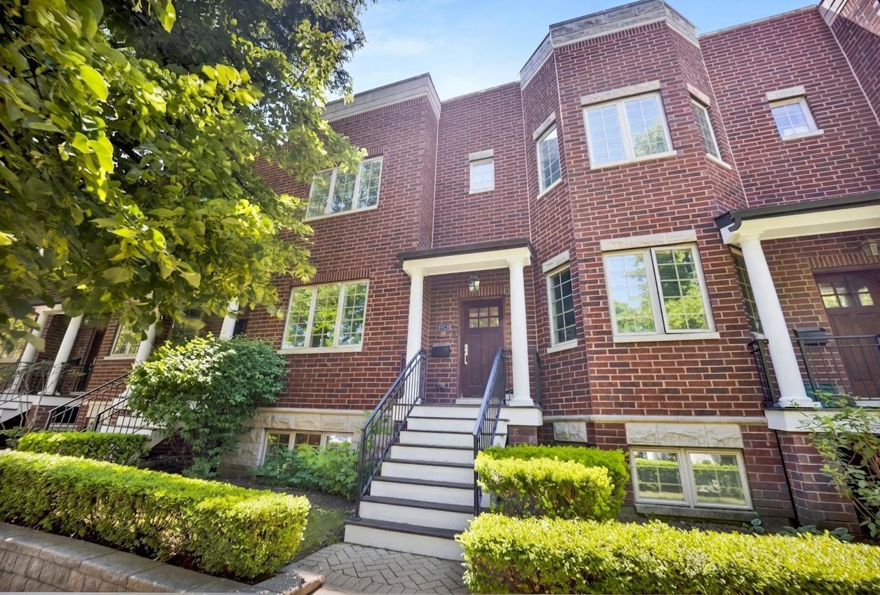 1825 W Sunnyside Ave., Chicago, IL 60640