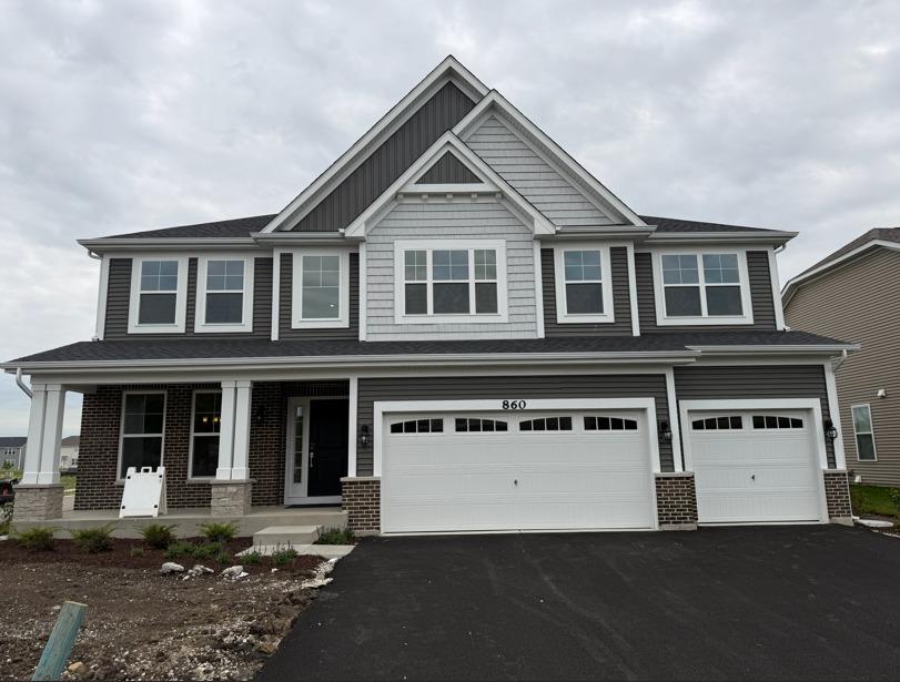 860 Preston Ct., Oswego, IL 60543
