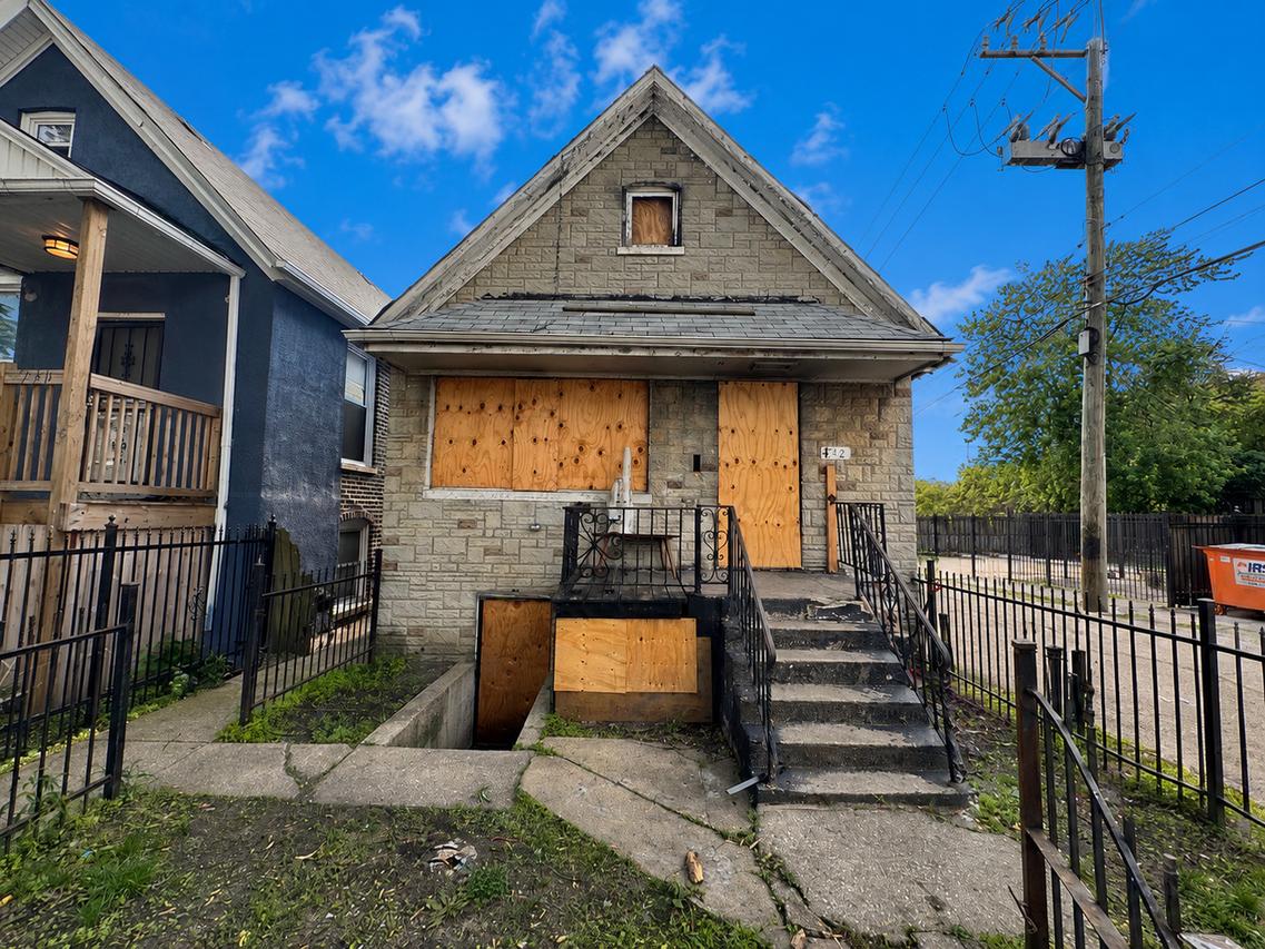 742 N Christiana Ave., Chicago, IL 60624