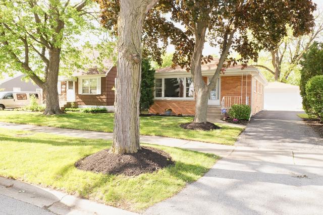 New Homes with Master Bedrooms on the 1st Floor That Attend Oak Lawn Comm High School: May 23rd to May 29th