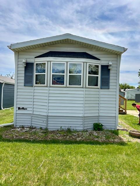 64 Birch Dr., Sandwich, IL 60548
