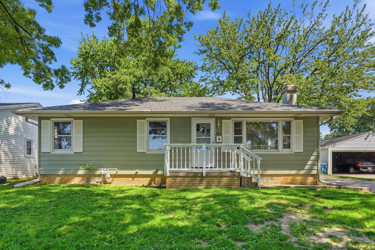 1009 38th Ave., East Moline, IL 61244