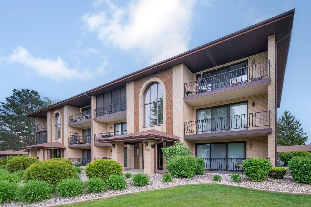 15651 Garden View Ct. #1D, Orland Park, IL 60462
