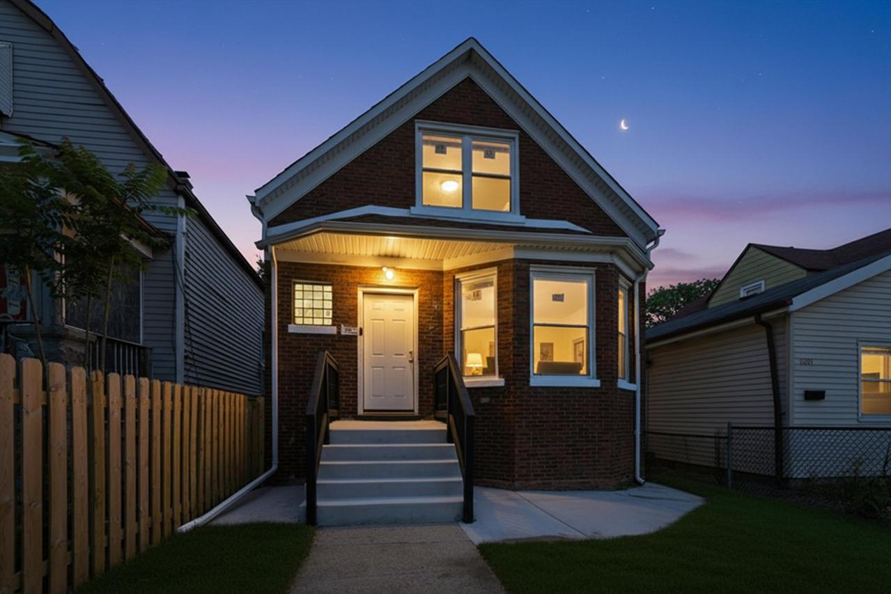 6833 S Aberdeen St., Chicago, IL 60621