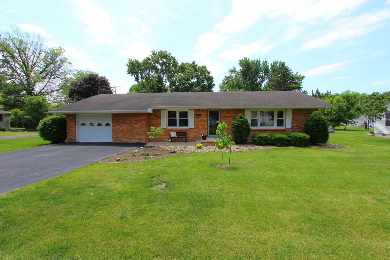 410 E Fifer St., Colfax, IL 61728
