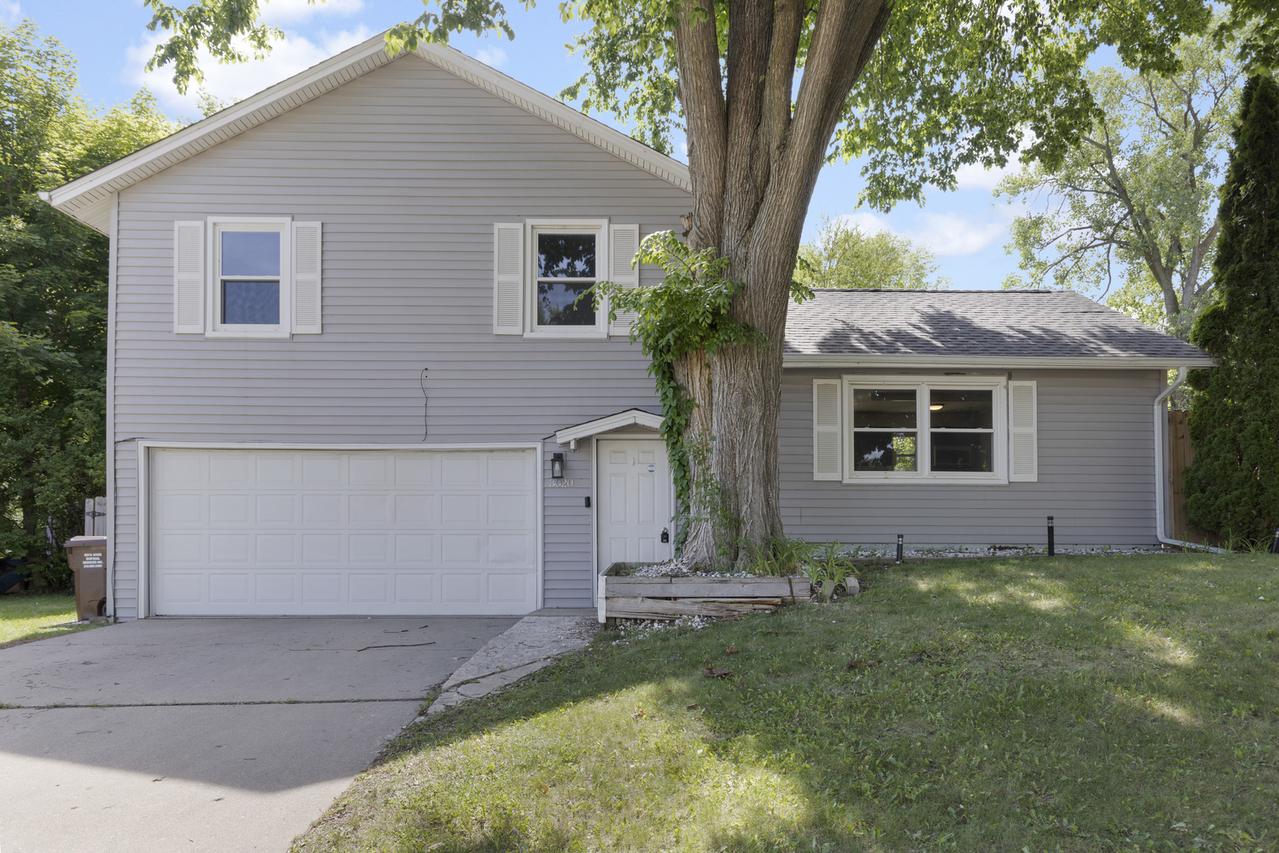 3020 Bavarian Ln., Rockford, IL 61109