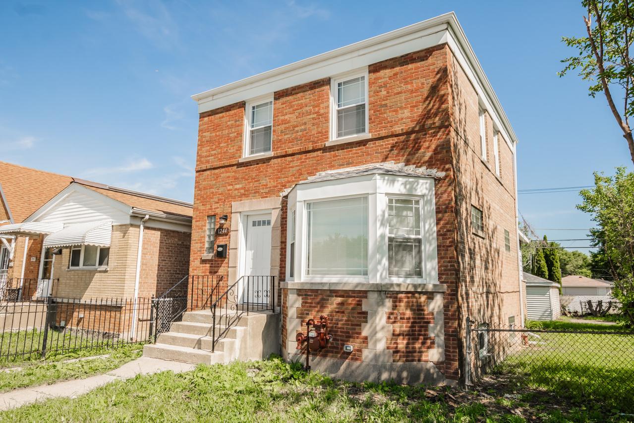1244 W 115th St., Chicago, IL 60643