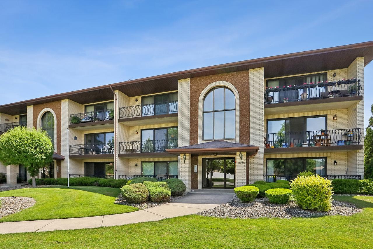 15229 Catalina Dr. #3c, Orland Park, IL 60462