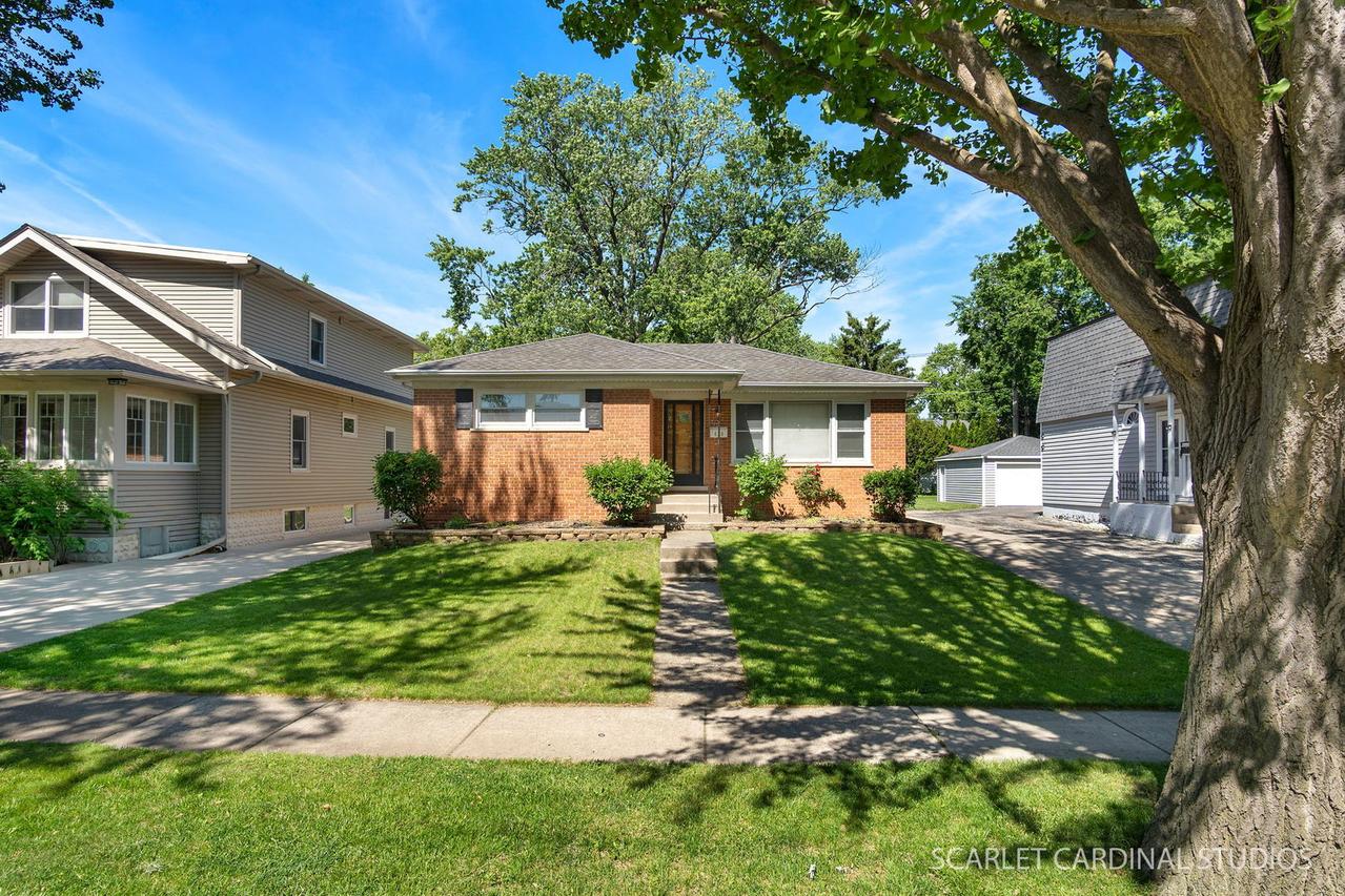 420 N Rush St., Itasca, IL 60143