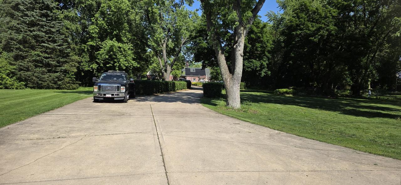 1N521 Mac Queen Dr Dr., West Chicago, IL 60185