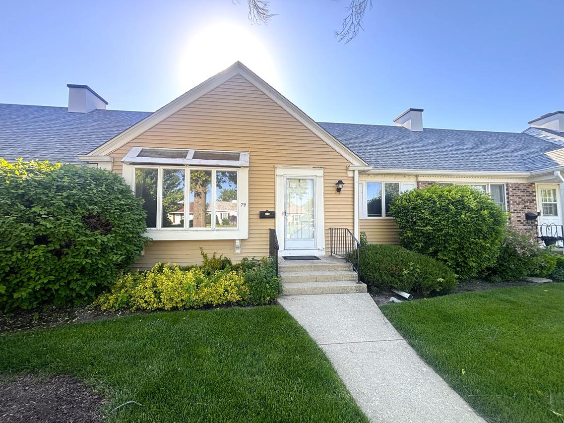 79 Garden Dr., Montgomery, IL 60538