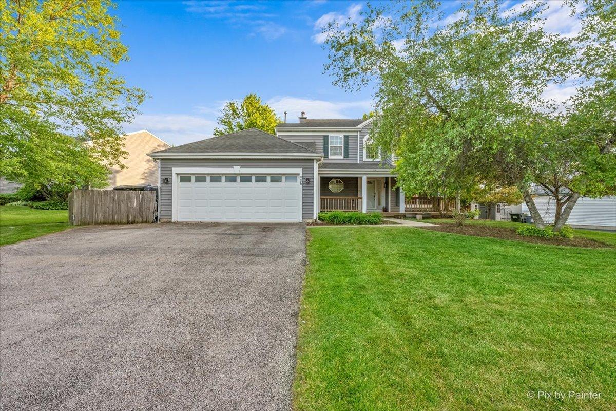 906 Barbara St., Lake In The Hills, IL 60156