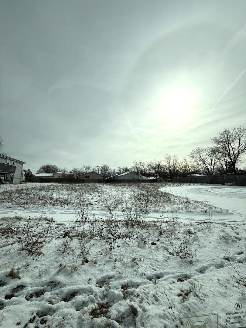 608 Sullivan Ln., University Park, IL 60484