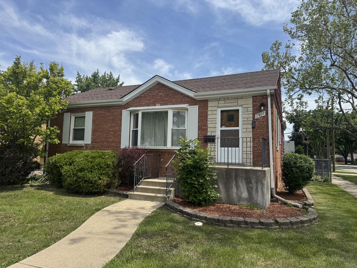 1401 Beach Ave., La Grange Park, IL 60526