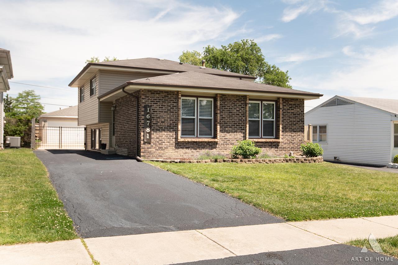 16781 Hilltop Ave., Orland Hills, IL 60487
