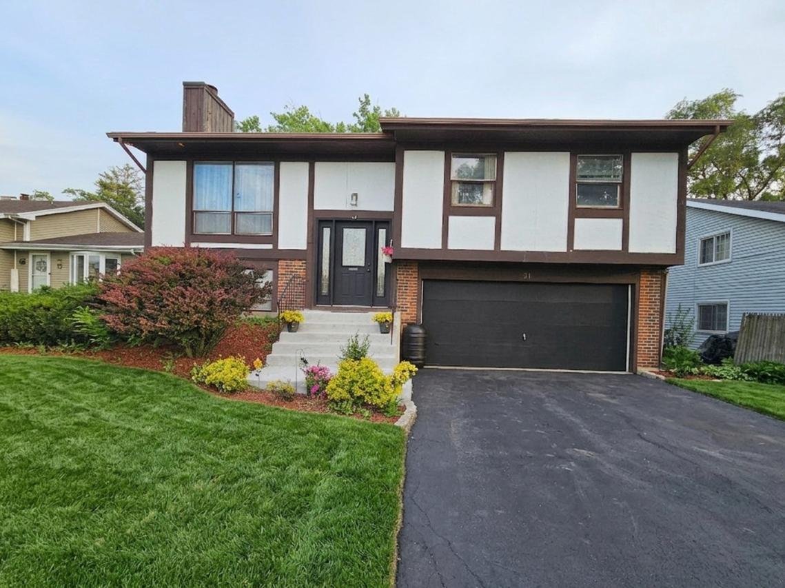 31 Abbeywood Dr., Romeoville, IL 60446