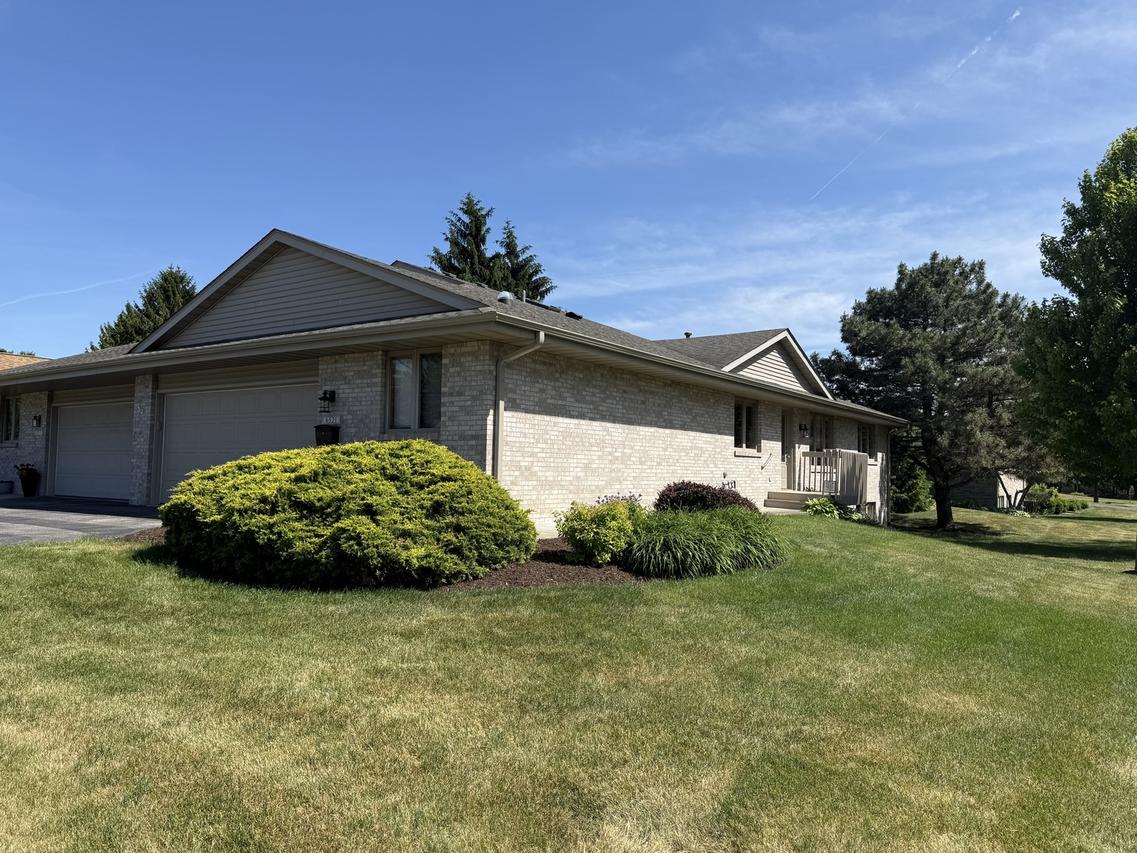 6521 Laurelwood Dr., Rockford, IL 61108