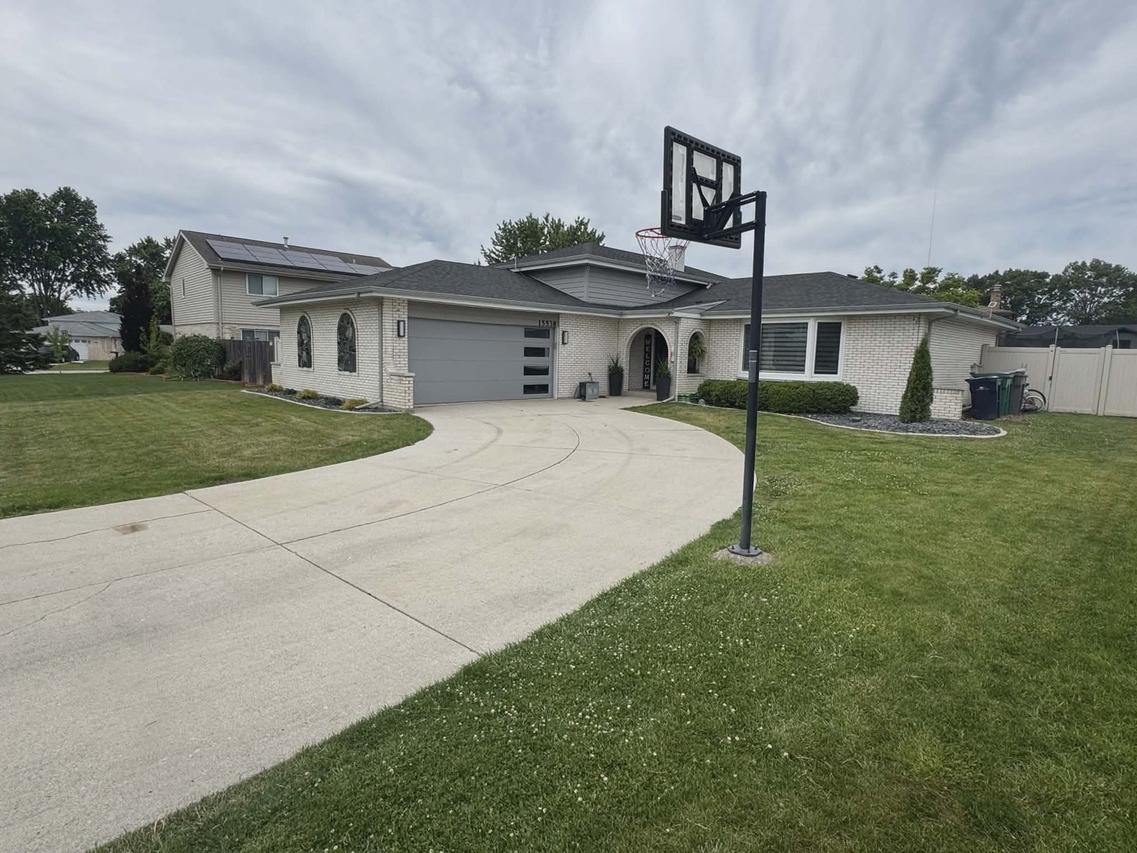 15538 S 82nd Ave., Orland Park, IL 60462