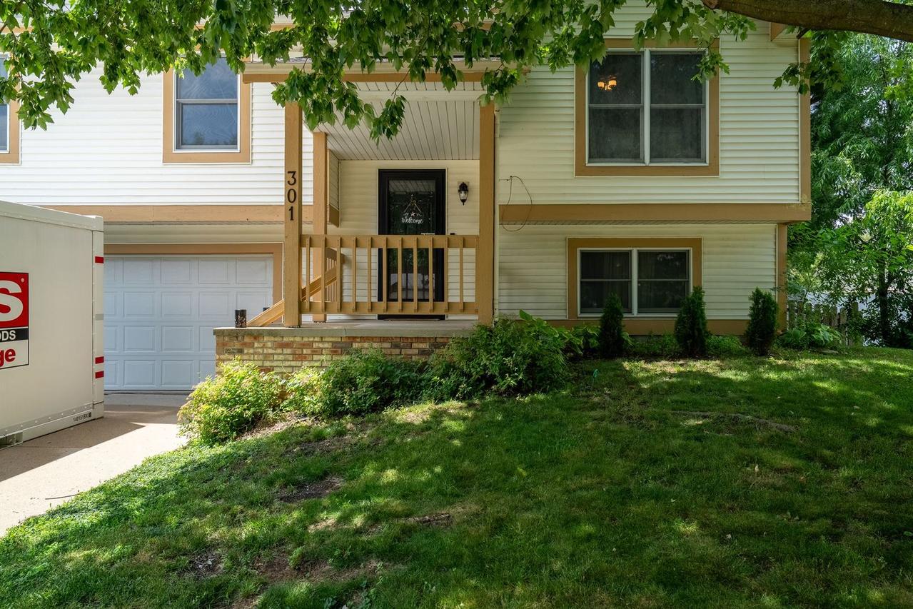 301 Bentley Dr., Normal, IL 61761