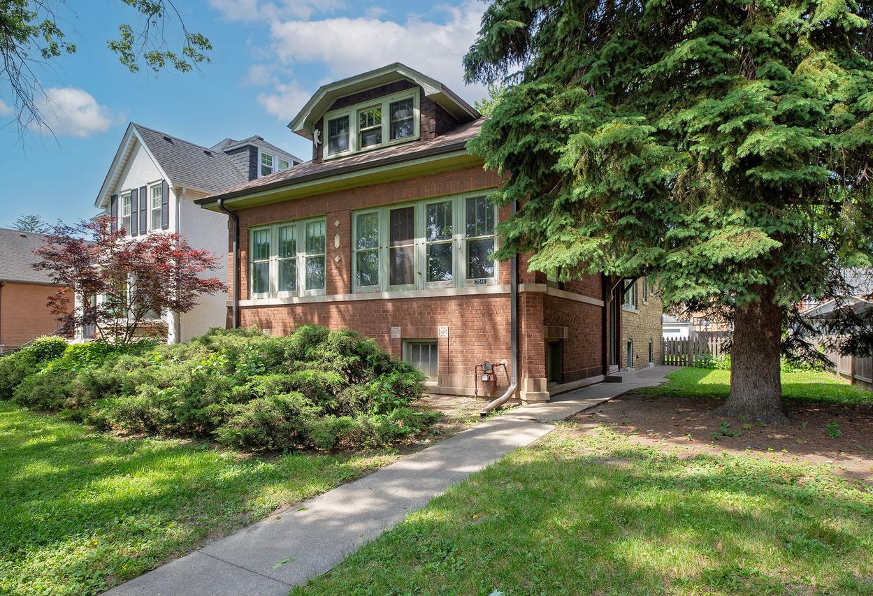 7046 N Osceola Ave., Chicago, IL 60631