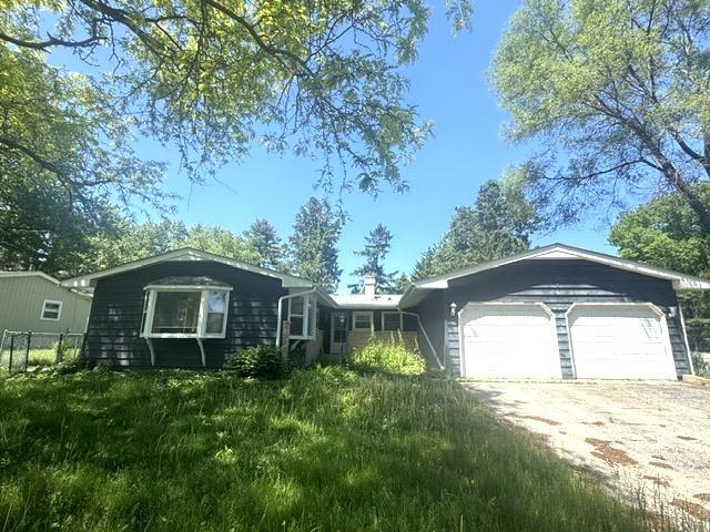 2910 Killarney Dr., Cary, IL 60013