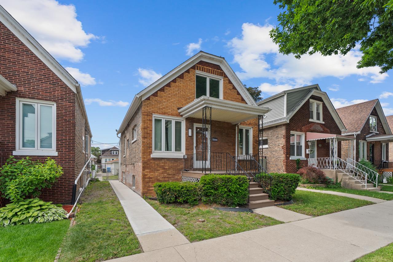 4948 S Tripp Ave., Chicago, IL 60632
