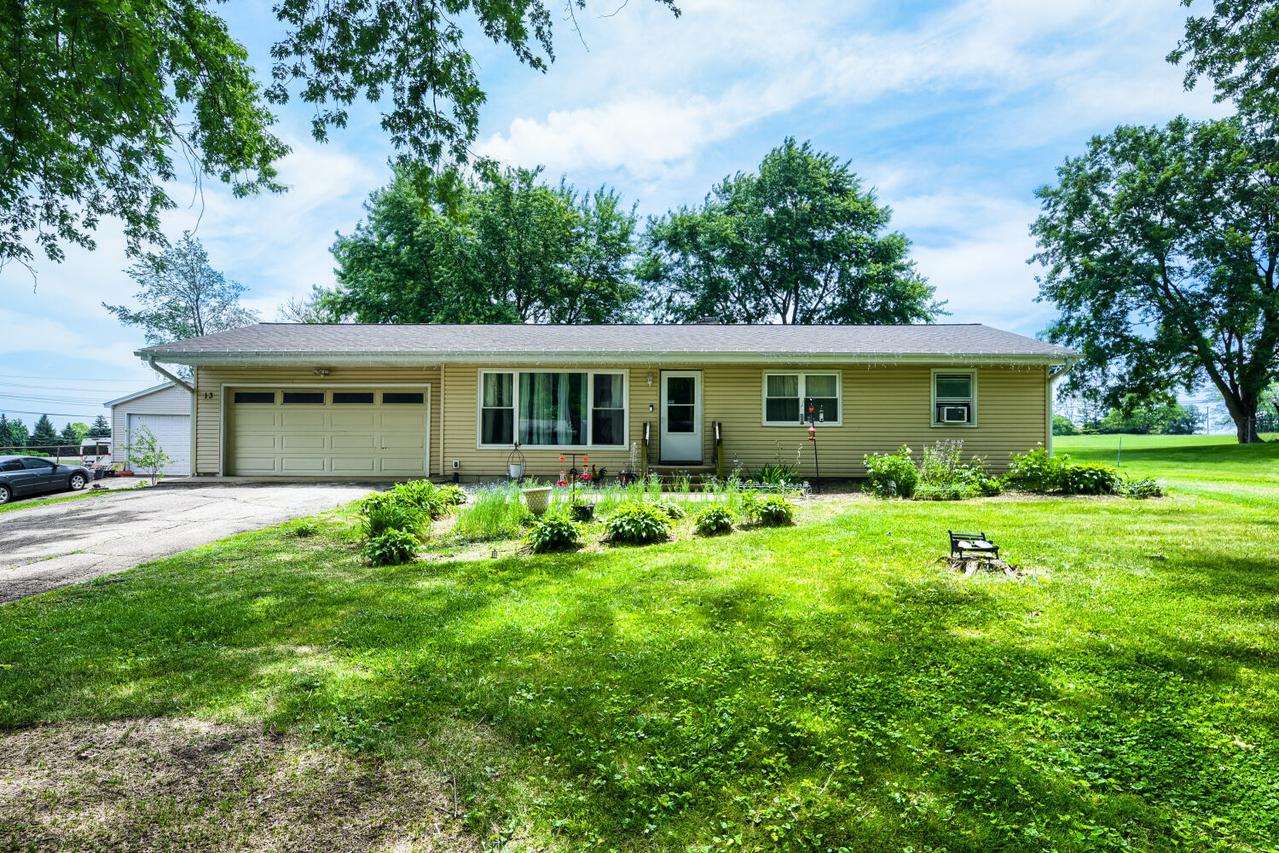 13 Bonnie Ln., Yorkville, IL 60560