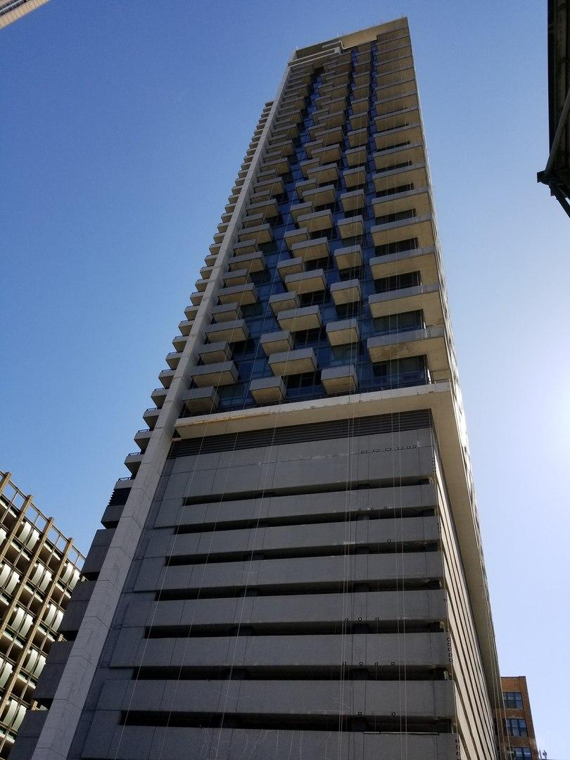 235 W Van Buren St. #3702, Chicago, IL 60607