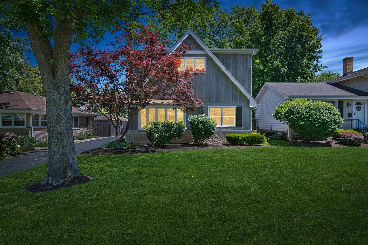 4405 Prospect Ave., Downers Grove, IL 60515