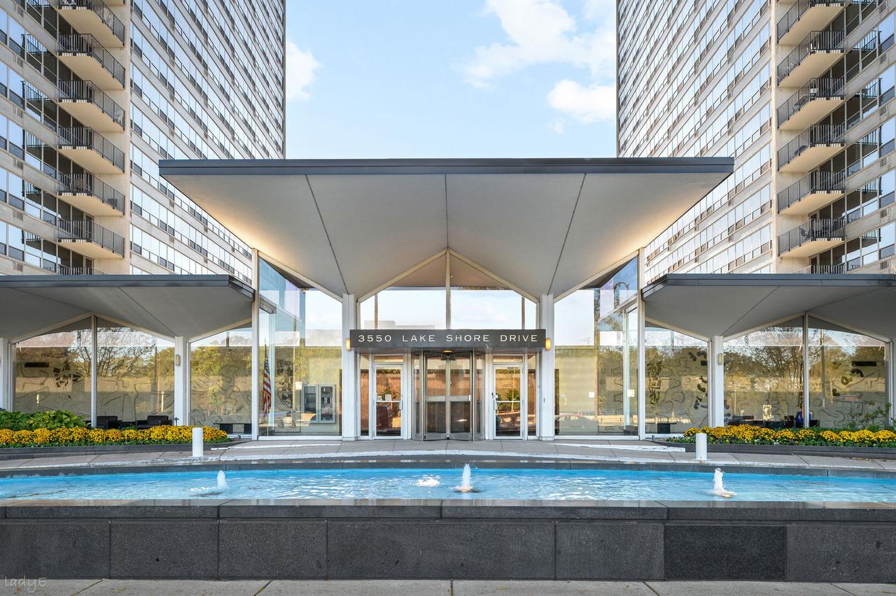 3550 N Lake Shore Dr. #1922, Chicago, IL 60657