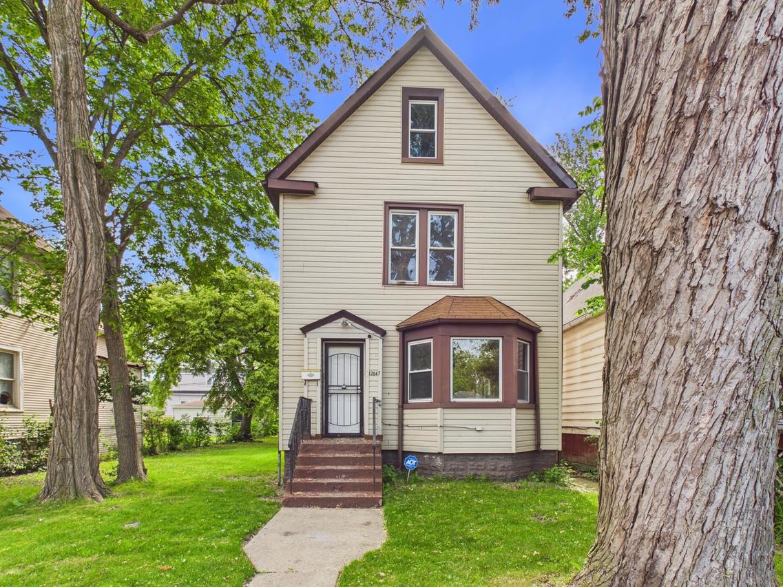 12047 S Michigan Ave., Chicago, IL 60628